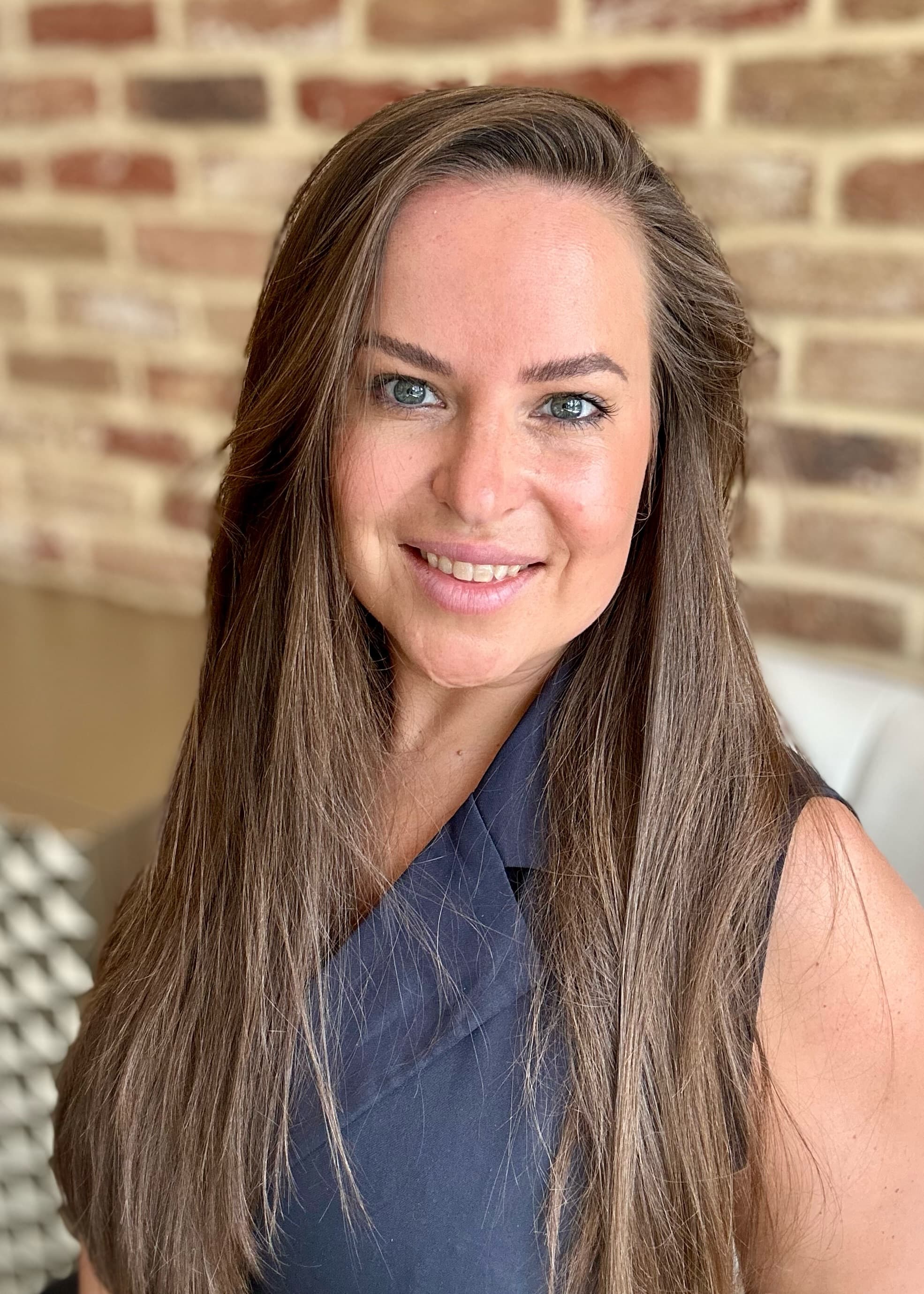 Beth Lane headshot